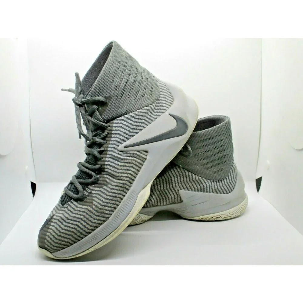 Nike Zoom Clear Out Men's Basketball Shoes SIZE 8.5 GREY/WHITE Style 844370-002 - Picture 3 of 10